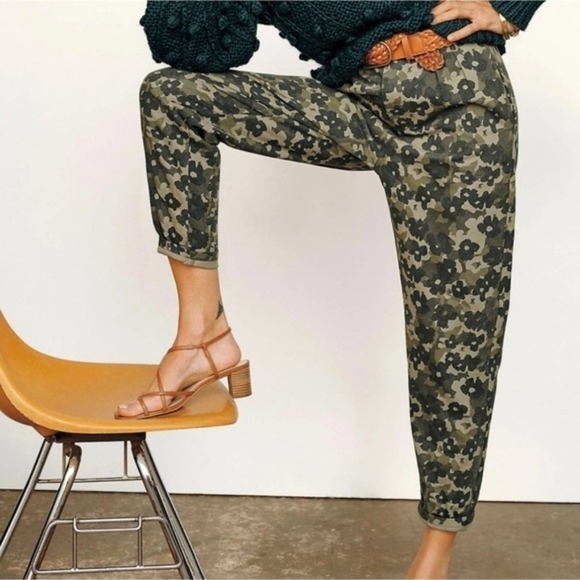 AMADI Camo High Waist Trousers Pants Anthropologie Medium - Picture 3 of 7